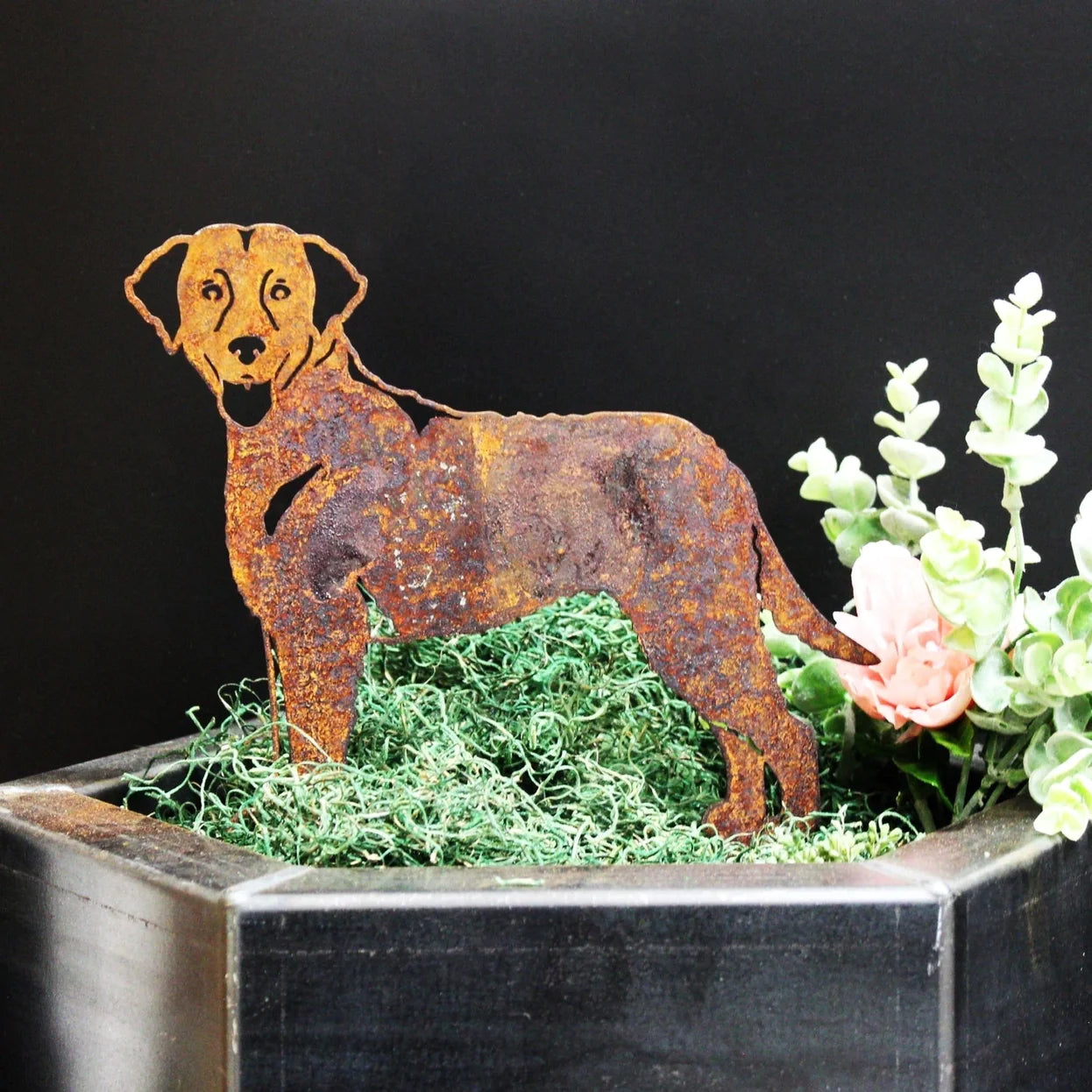 Chesapeake Bay Retriever Corten Steel Outdoor Silhouette